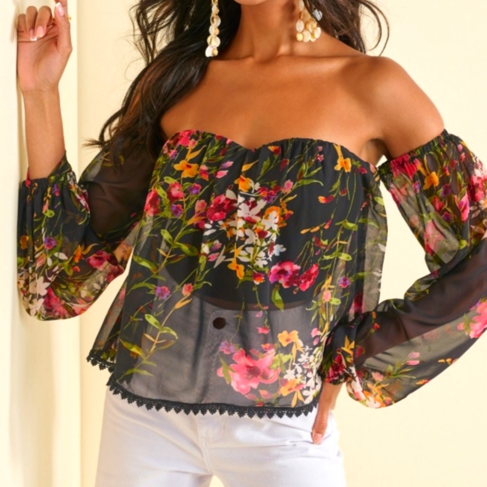 VENUS Sz-24/3X Off Shoulder, Cropped Overlay, Lace Trim, Dark Floral EUC